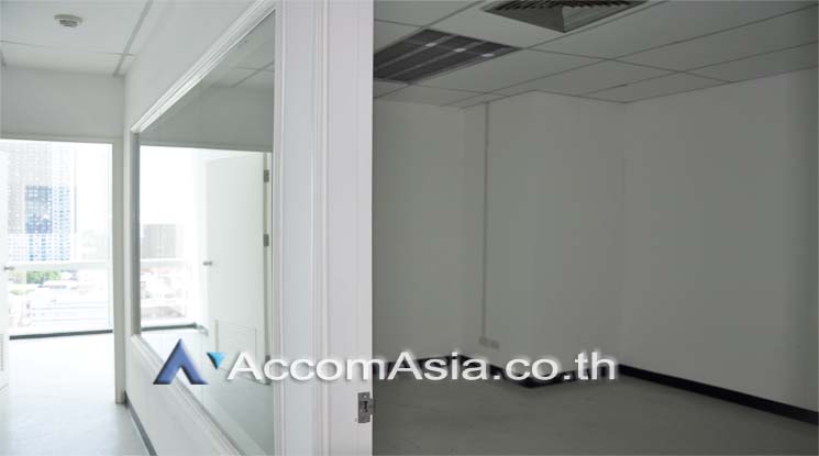 11  Office Space For Rent in Pattanakarn ,Bangkok ARL Ramkhamhaeng at UM Tower AA11808